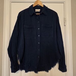 UO Lucy Gauze Frayed Hem Shirt Blue Extra Small